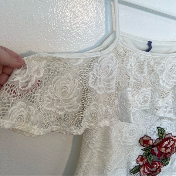 Bluebell Tank Top Lace Ruffle White Floral Embroidered - Picture 6 of 10